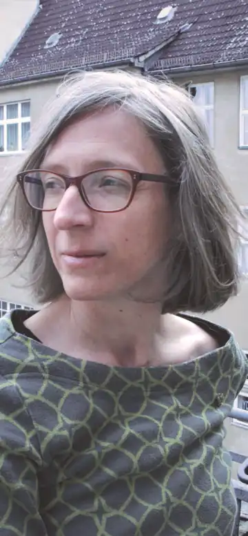 Nadine Püschel hat 'Planet ohne Visum' übersetzt